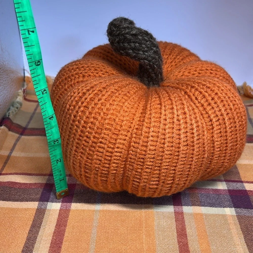 Handmade Knit Pumpkin Decor